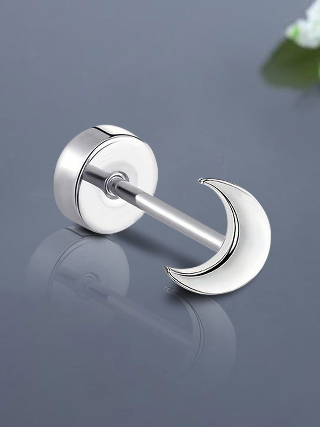 

Peora Silver-Plated Crescent Shaped Stud