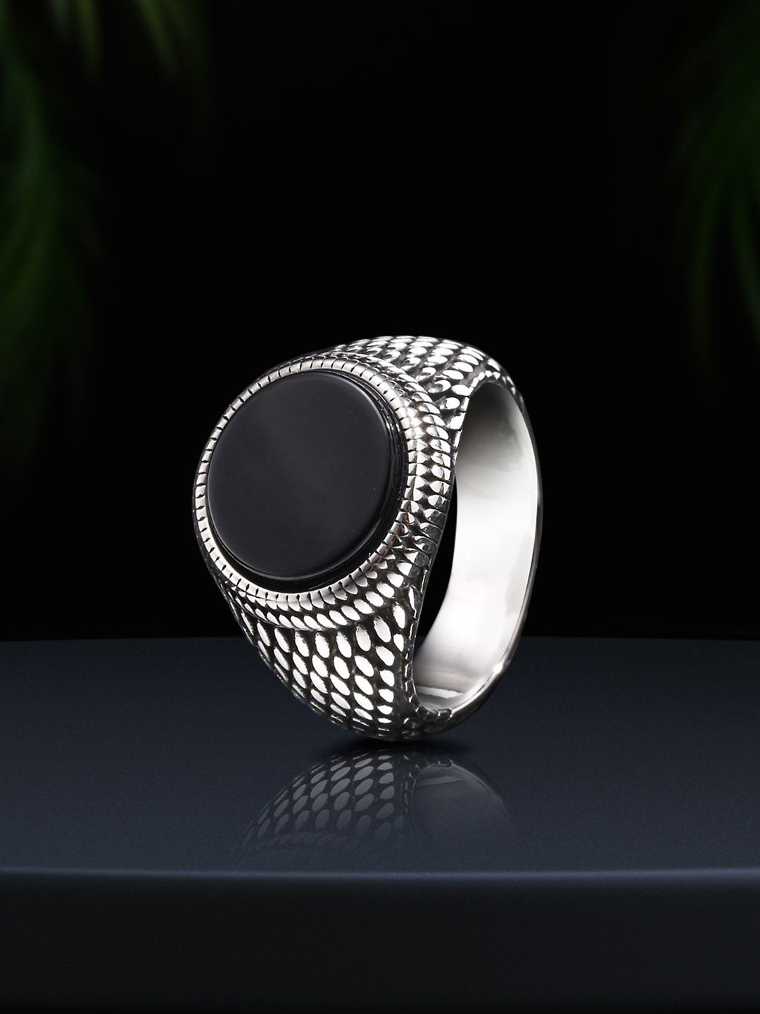 

Peora Men Sliver-Plated Stone-Studded Stainless Steel Signet Finger Ring, Silver
