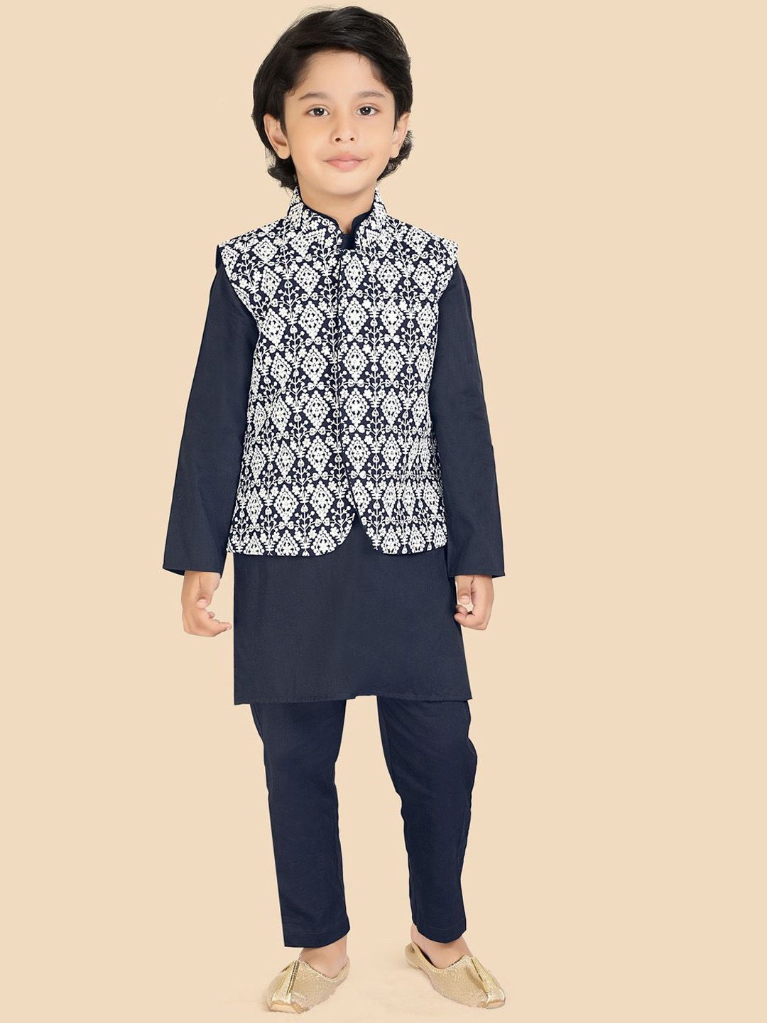 

Ethniks Neu-Ron Boys Mandarin Collar Straight Kurta With Trouser And Jacket, Navy blue
