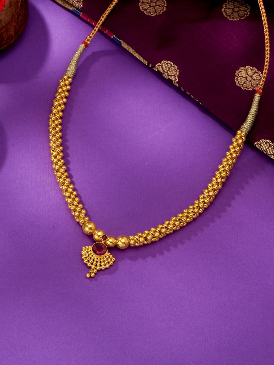 

P N GADGIL JEWELLERS Women Kolhapuri 22KT Gold Thushi 4.8g, Yellow