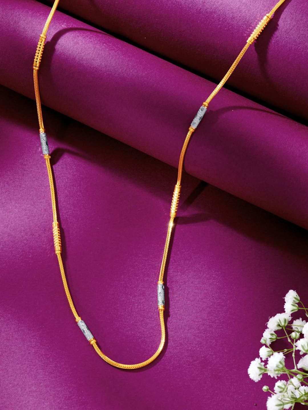 

P N GADGIL JEWELLERS Twilight Links Gold Chain for Men and Women