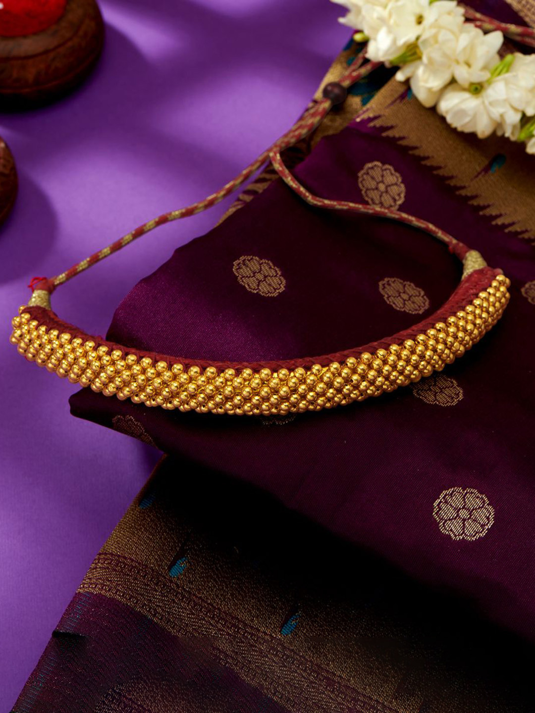 

P N GADGIL JEWELLERS Suhasini Yellow Gold Thushi Necklace For Woman