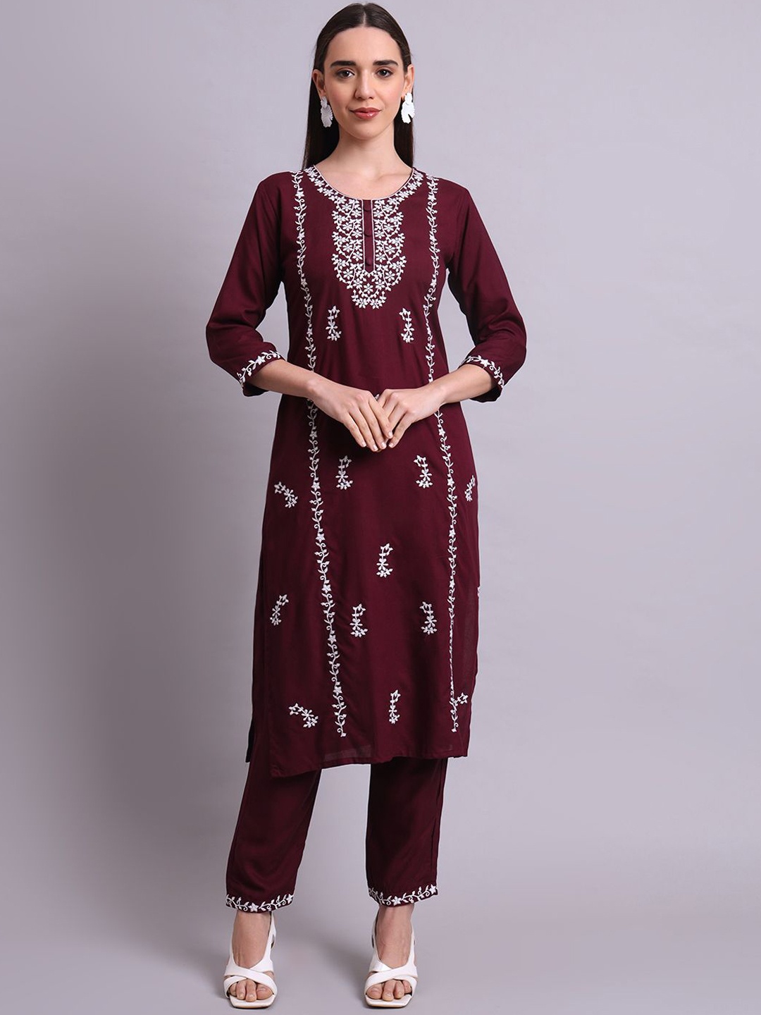 

aayusika Floral Embroidered Thread Work Pure Cotton Straight Kurta With Trousers & Dupatta, Maroon