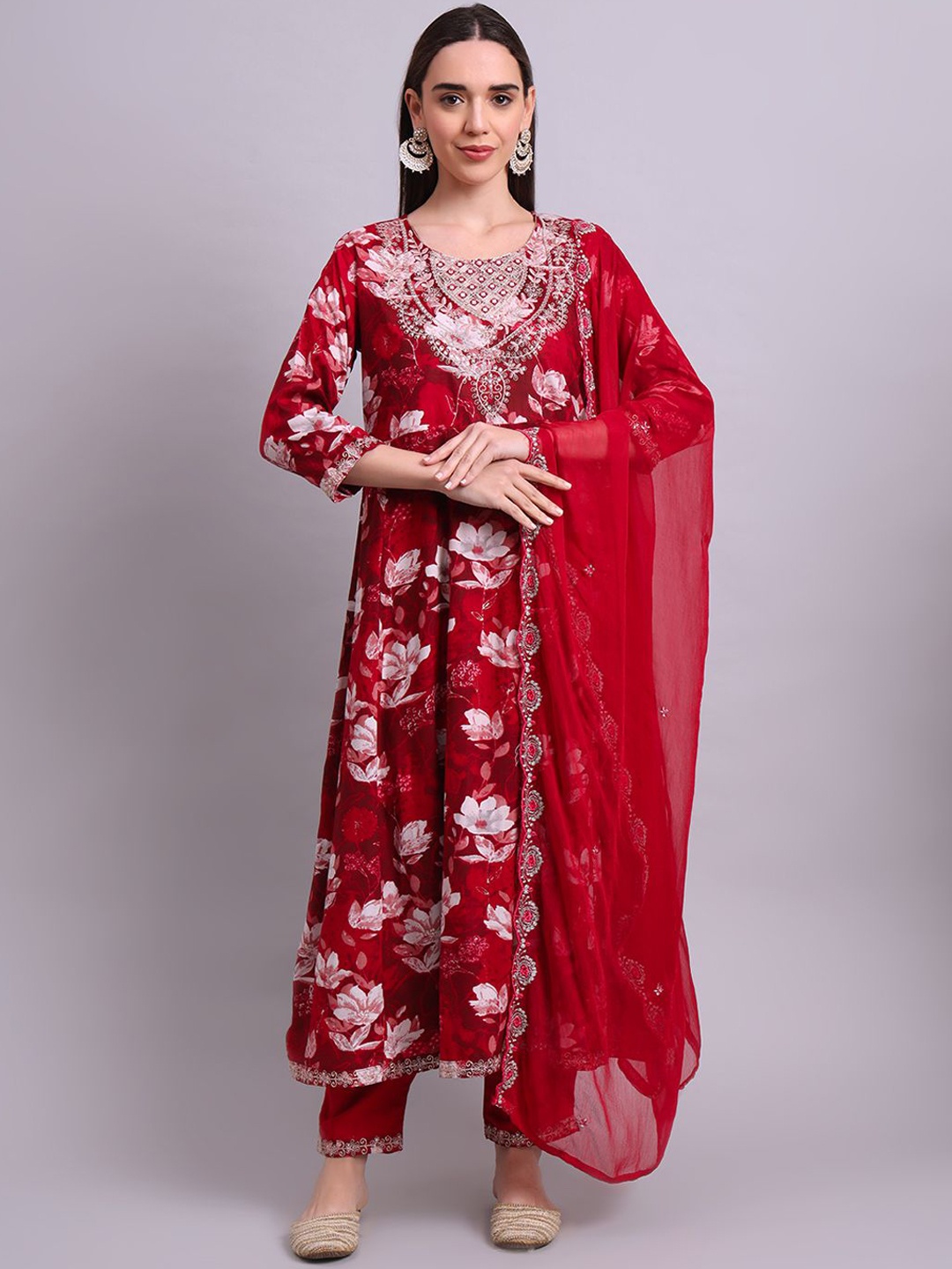 

aayusika Floral Printed Thread Work Panelled Anarkali Kurta With Trousers & Dupatta, Maroon