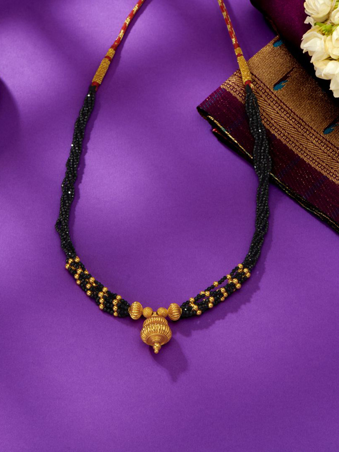 

P N GADGIL JEWELLERS Black Gem Yellow Gold Thushi Necklace For Woman