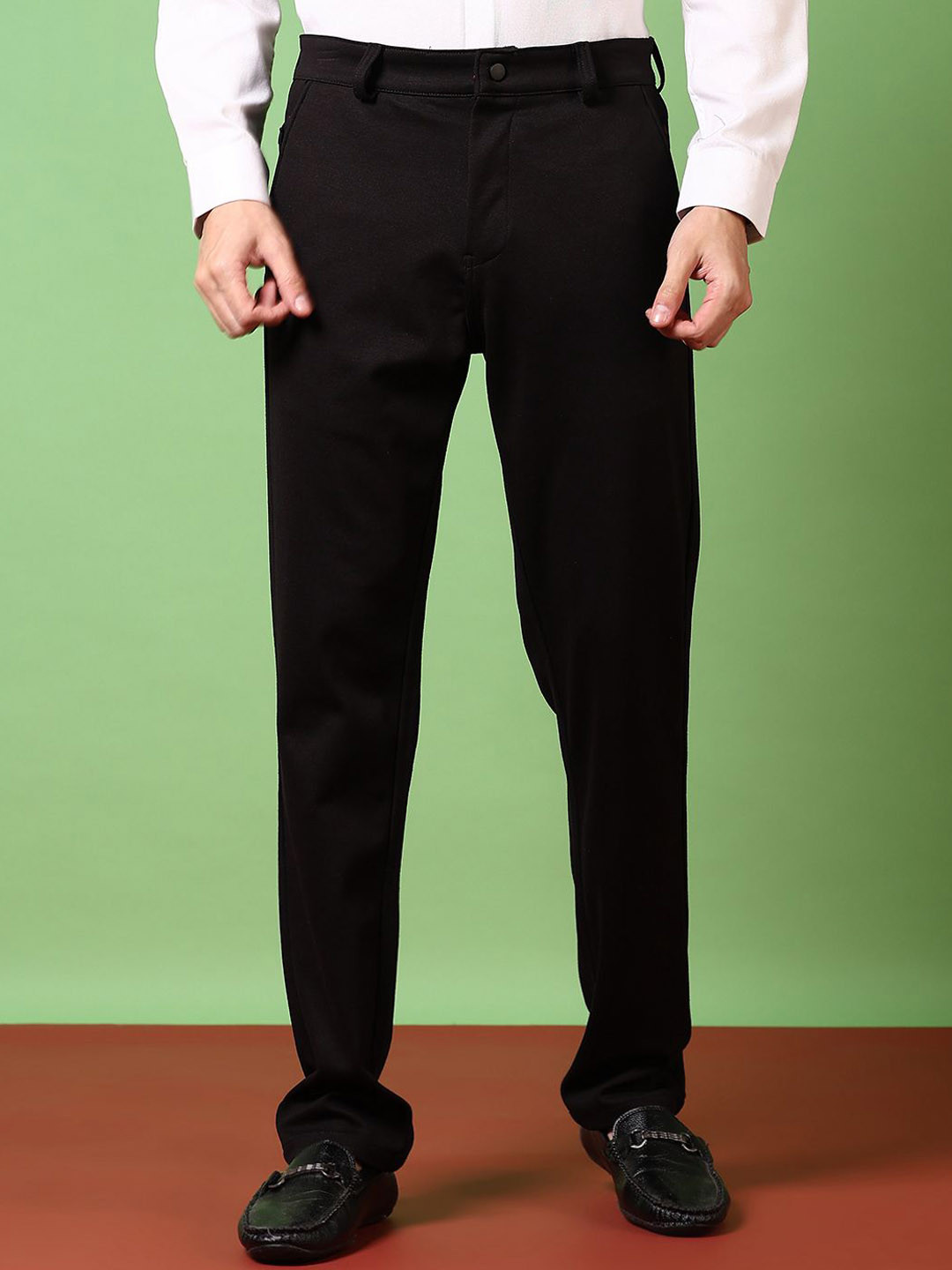 

V-Mart Men Chinos Trousers, Black
