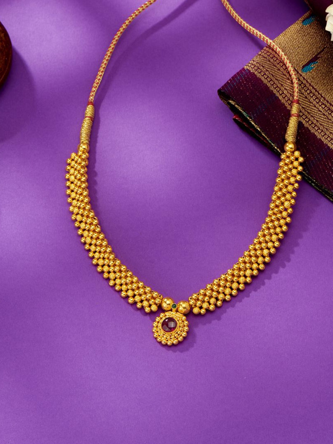 

P N GADGIL JEWELLERS Women Mangalya Yellow 22 Kt Gold Thushi Necklace