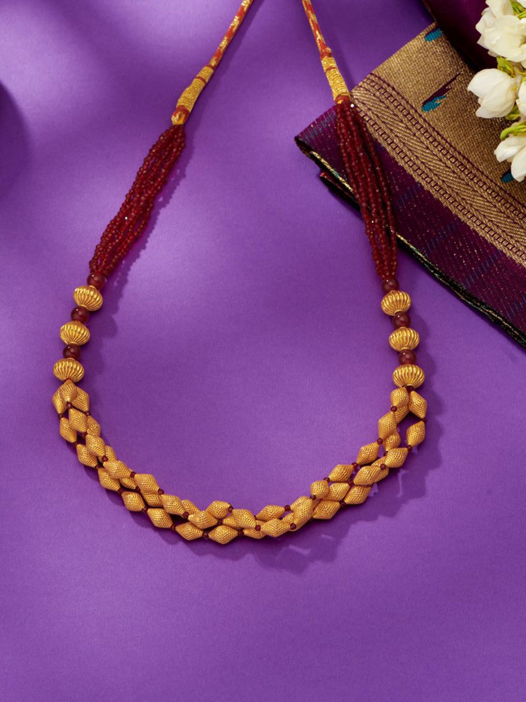

P N GADGIL JEWELLERS Woman Satyam Yellow Gold Thushi Necklace