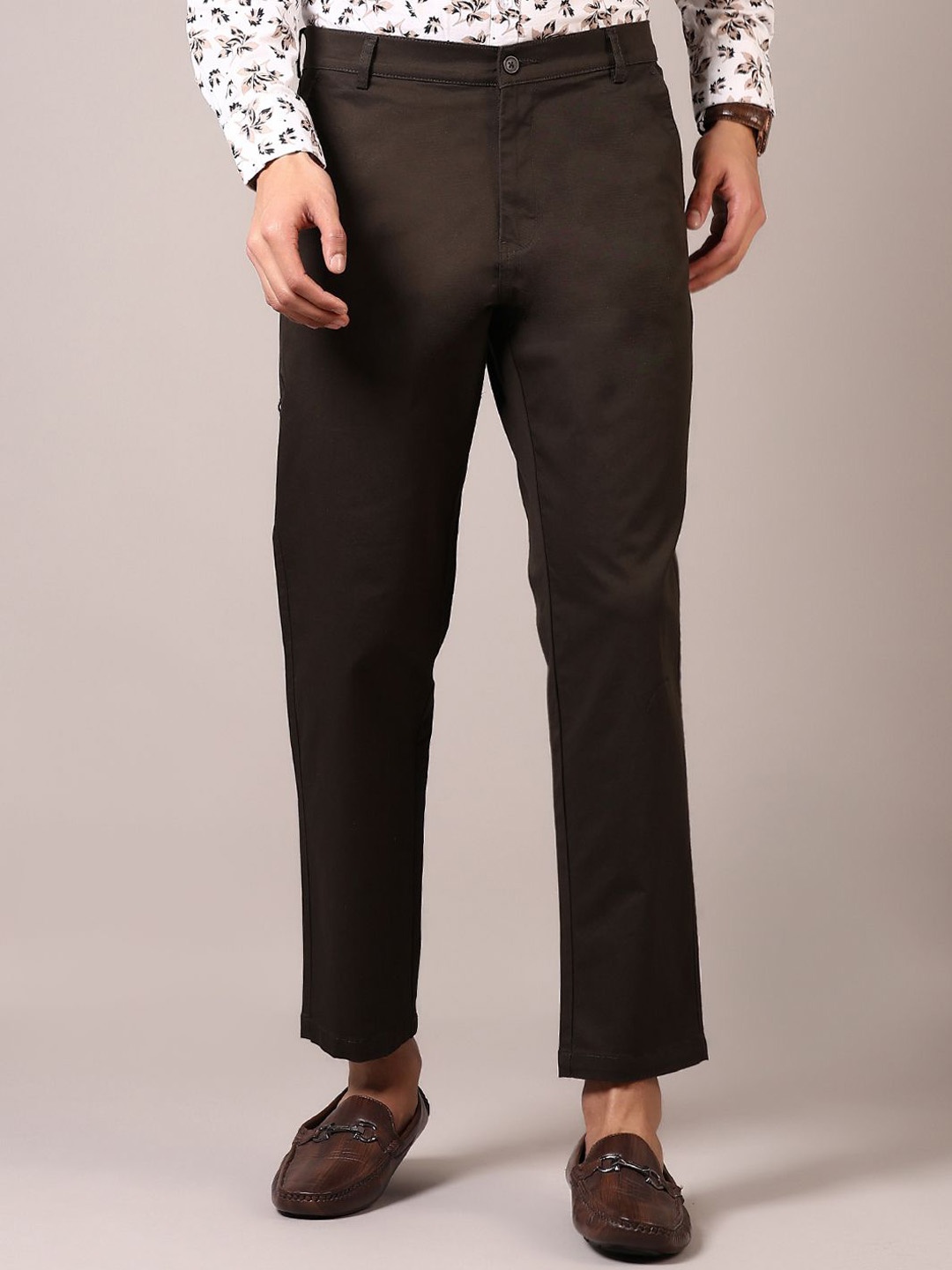 

V-Mart Men Chinos Trousers, Olive