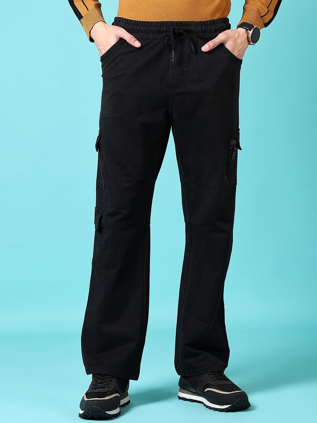 

V-Mart Men Cotton Mid-Rise Cargo Trousers, Black