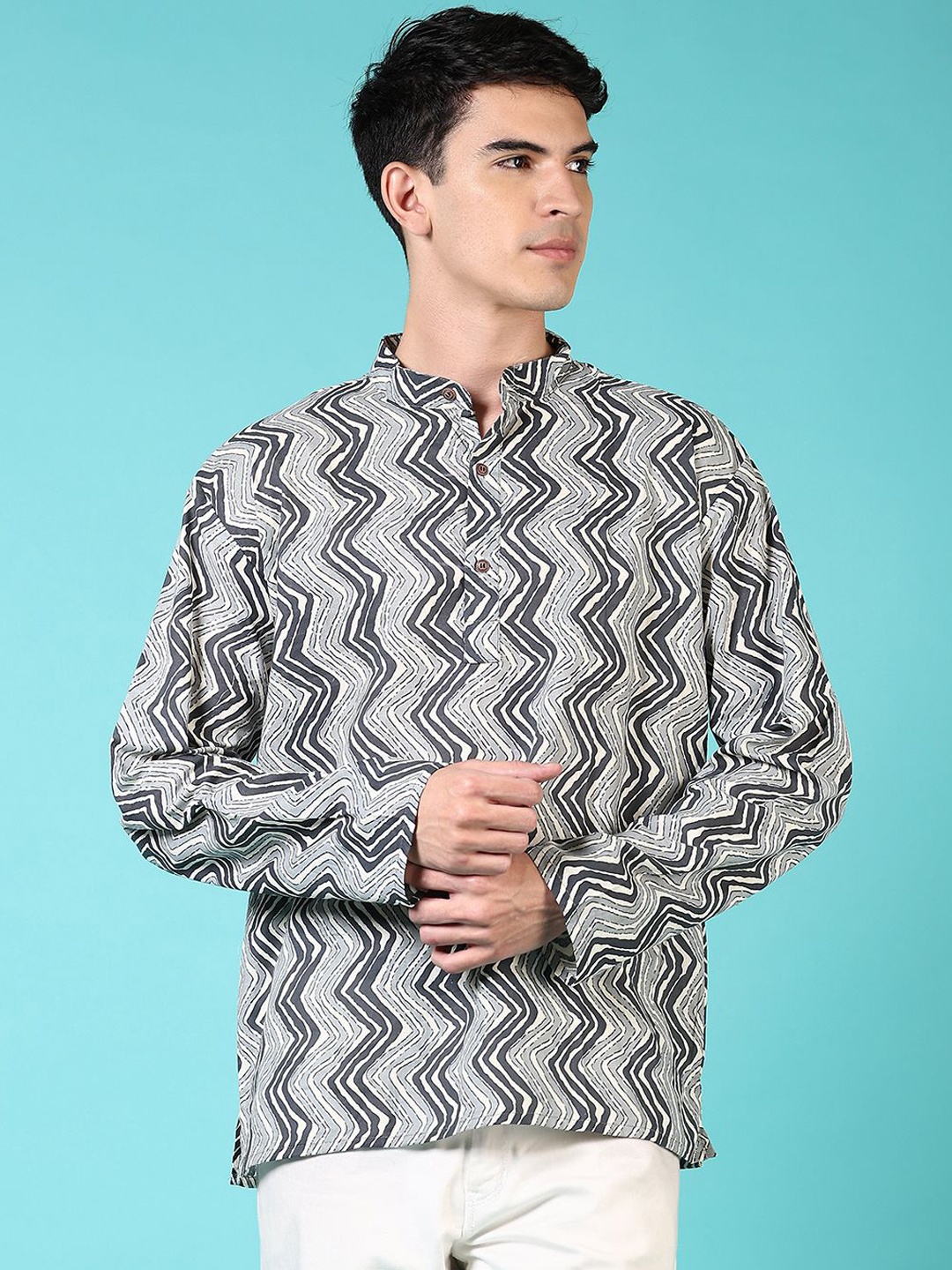 

V-Mart Chevron Printed Band Collar Cotton Straight Kurta, Grey