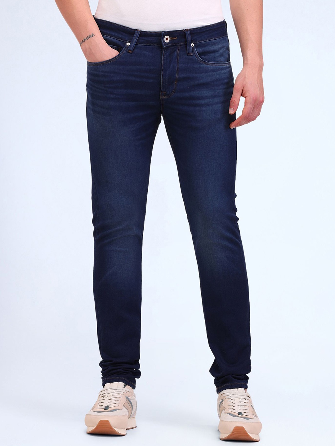 

Flying Machine Men Skinny Fit Light Fade Jeans, Blue