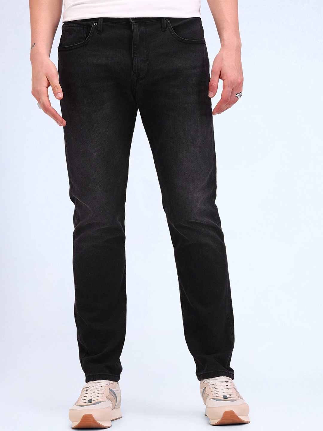 

Flying Machine Men Slim Fit Light Fade Jeans, Black