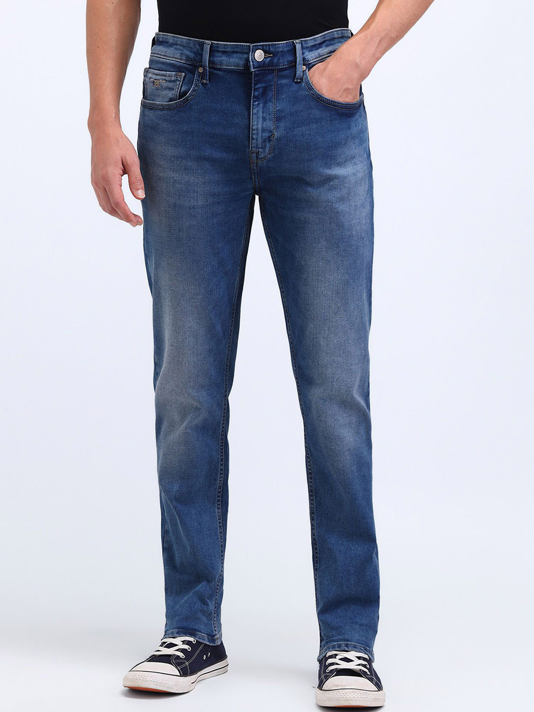 

Flying Machine Men Slim Fit Light Fade Jeans, Blue