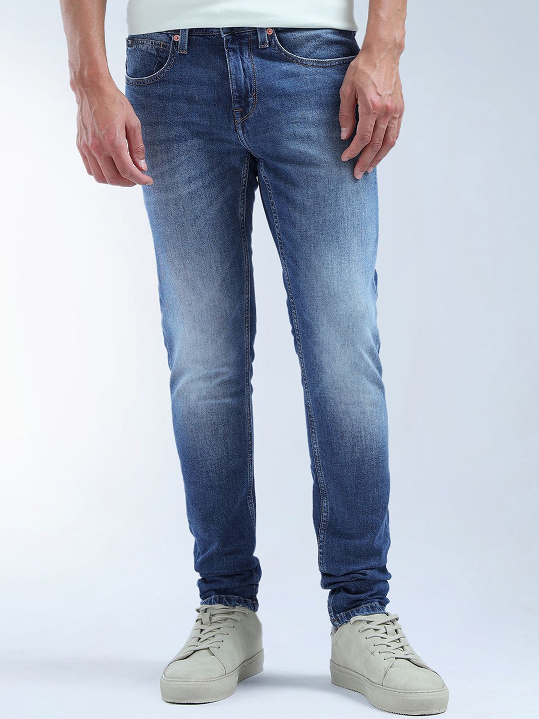 

Flying Machine Men Skinny Fit Light Fade Jeans, Blue