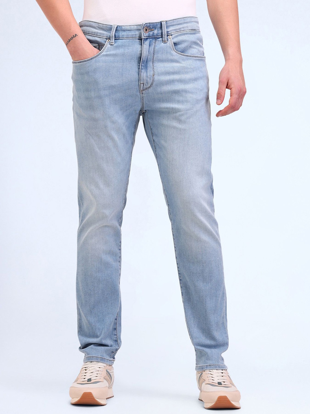 

Flying Machine Men Slim Fit Light Fade Jeans, Blue