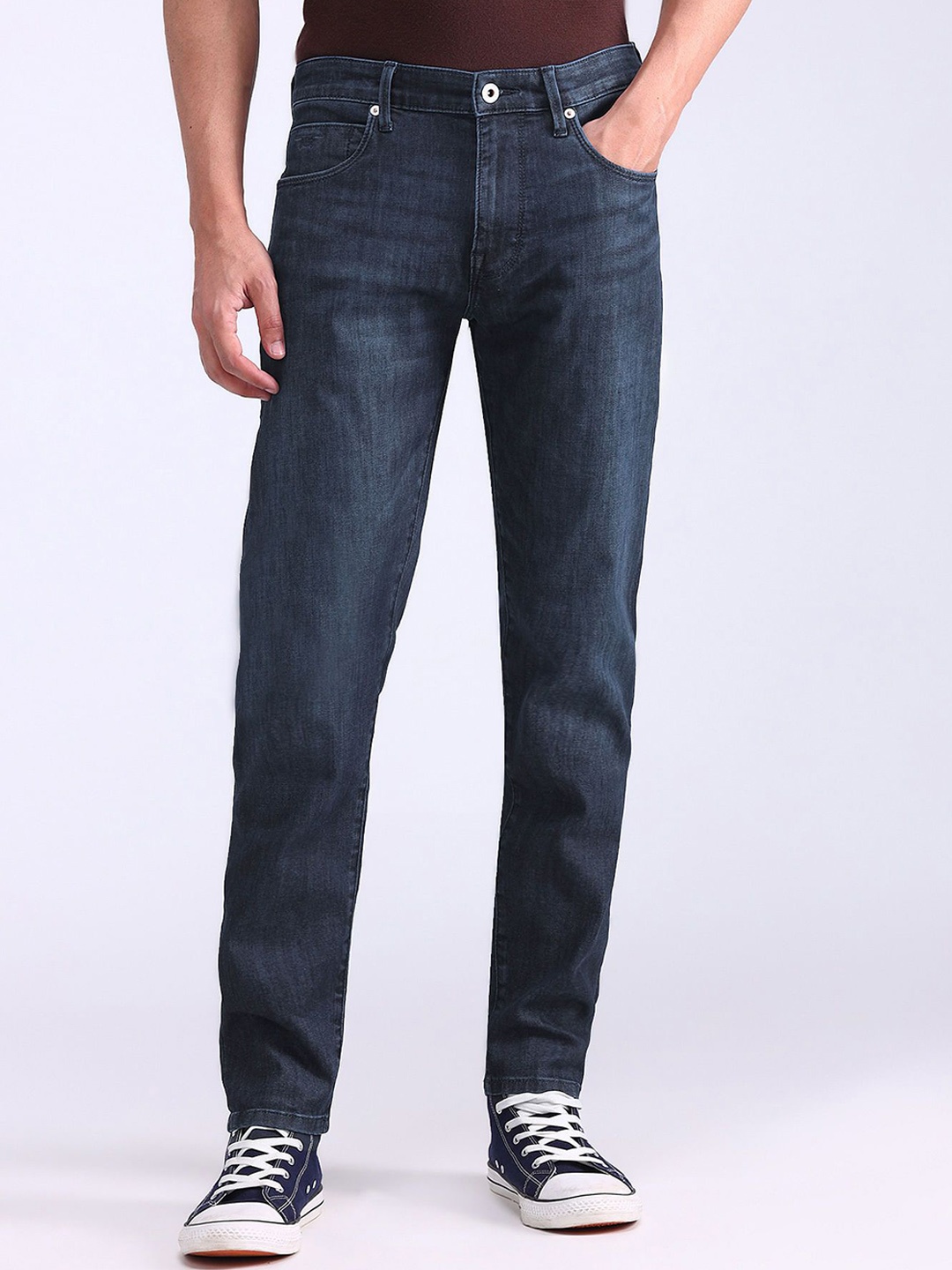 

Flying Machine Men Slim Fit Light Fade Jeans, Blue