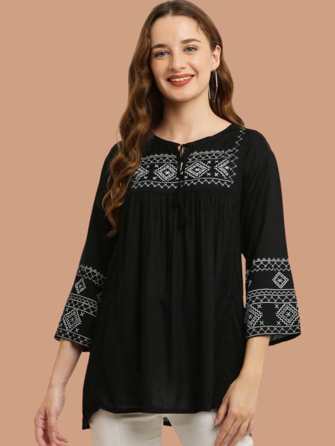 

AVAYAYAT Geometric Embroidered Thread Work A-Line Kurti, Black