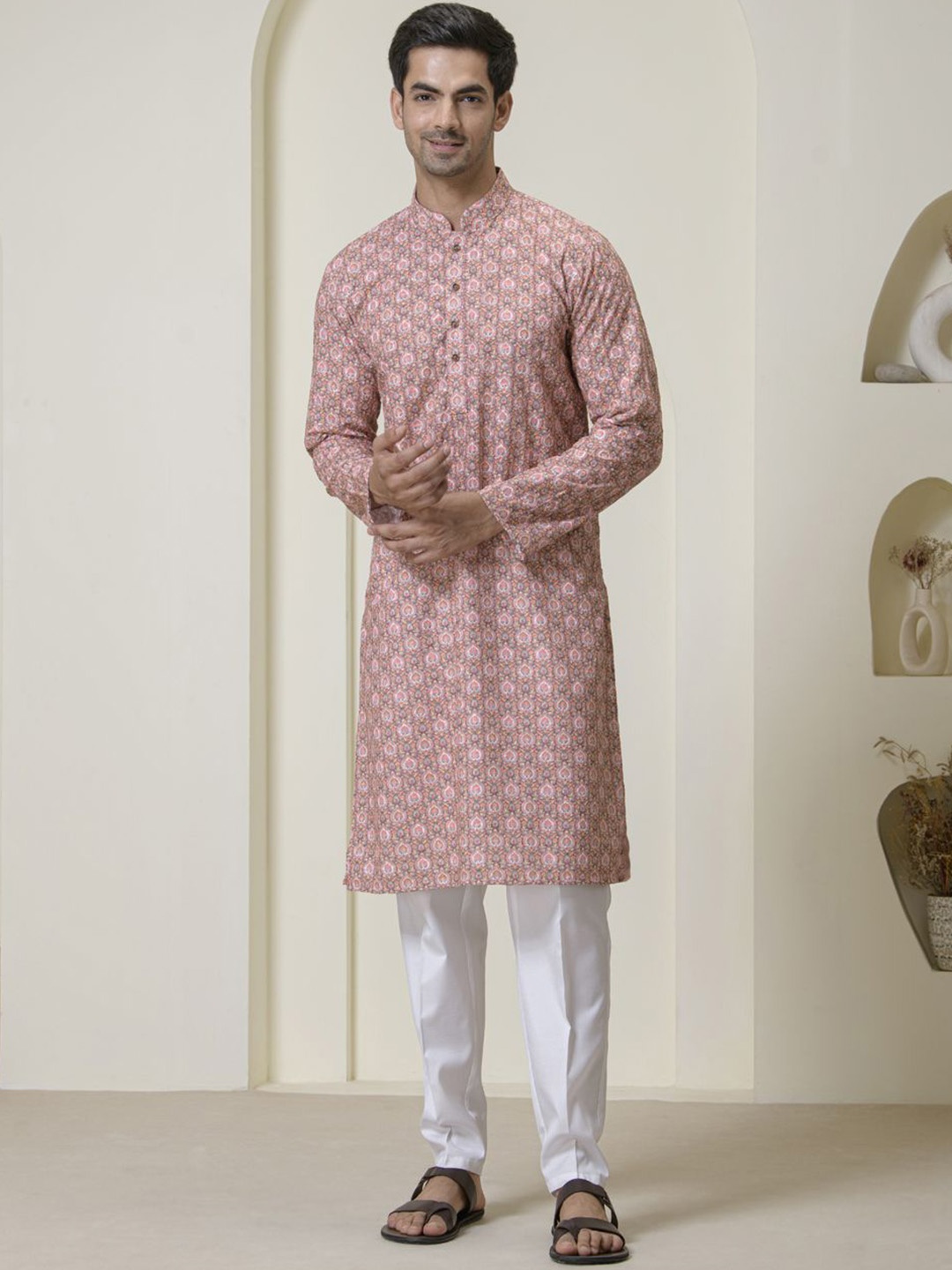 

Satwaa Ethnic Motifs Printed Mandarin Collar Cotton Straight Kurta, Pink