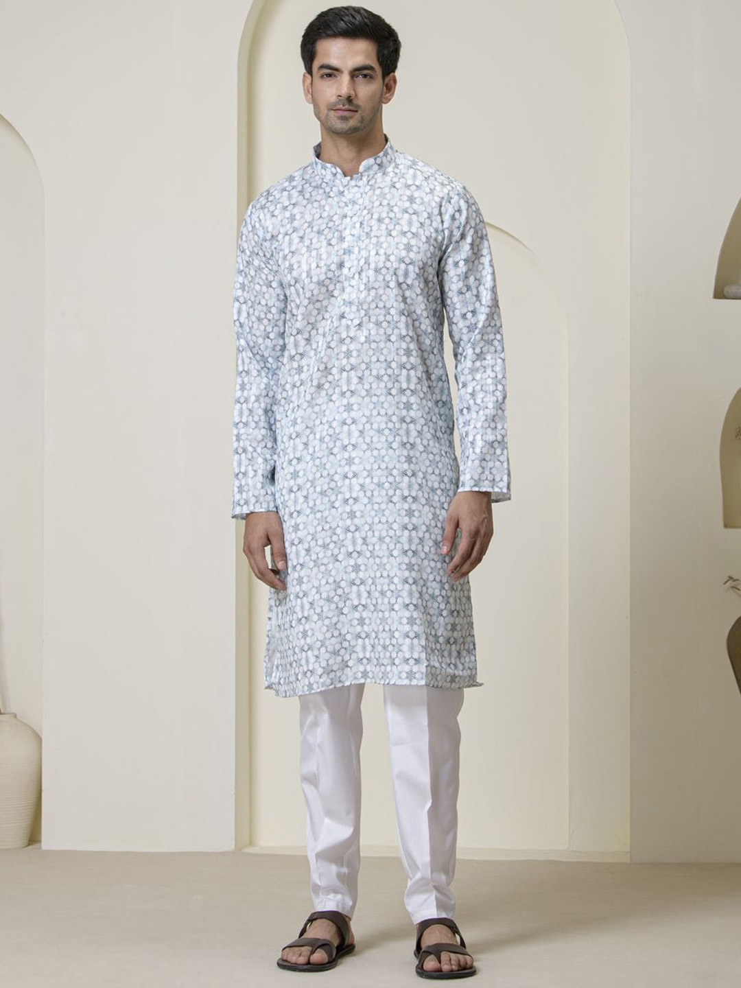 

Satwaa Floral Printed Mandarin Collar Pure Cotton Straight Kurta, Blue