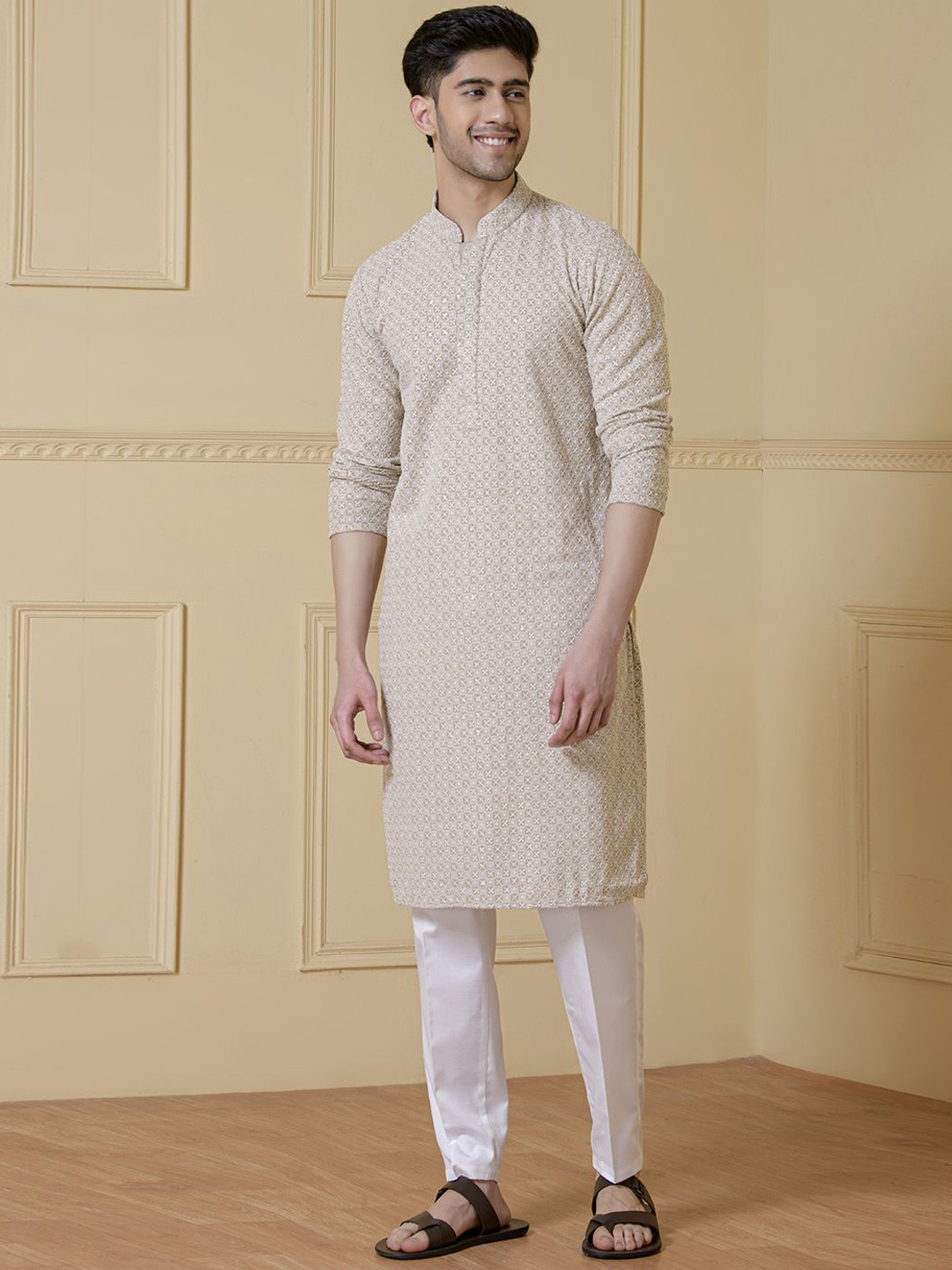 

Satwaa Floral Embroidered Mandarin Collar Thread Work Straight Kurta, Cream