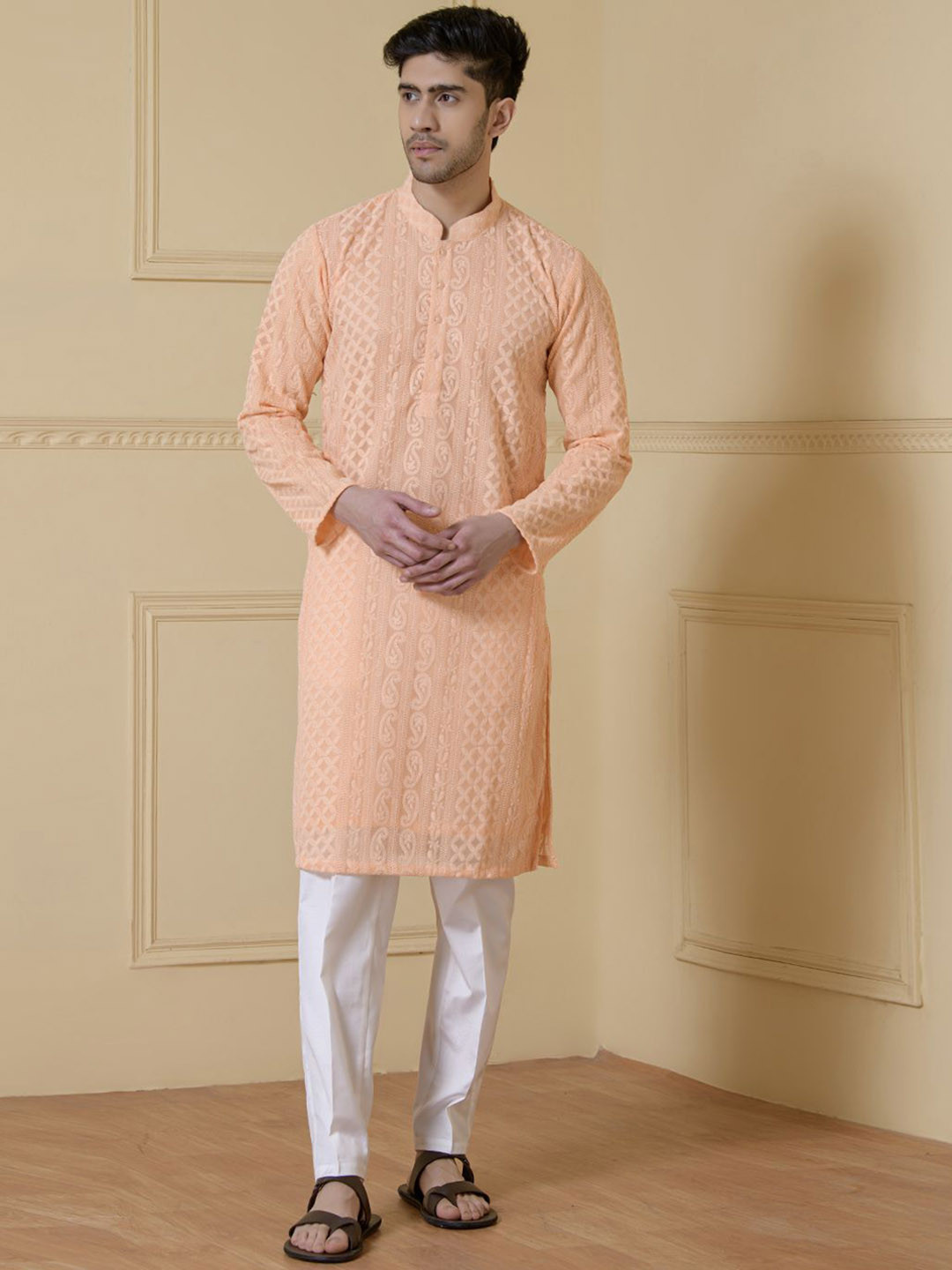 

Satwaa Paisley Embroidered Mandarin Collar Thread Work Georgette Straight Kurta, Peach