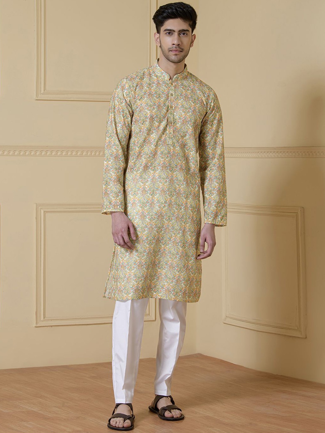 

Satwaa Paisley Printed Mandarin Collar Sequinned Cotton Straight Kurta, White