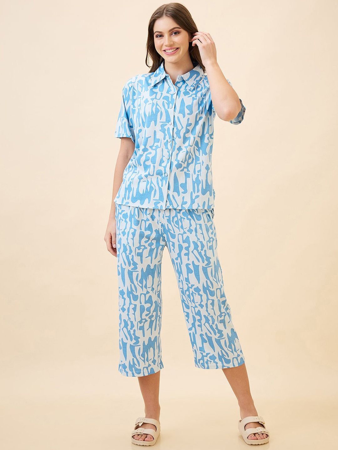 

AV2 Women Printed Night suit, Blue