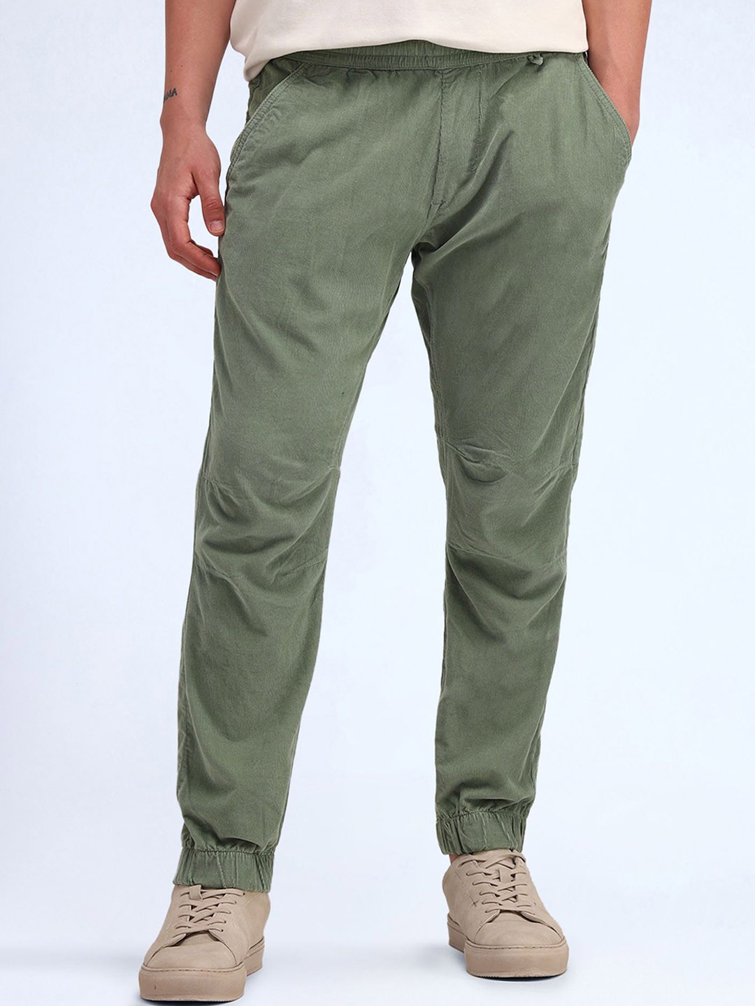 

Flying Machine Men Loose Fit Joggers Trousers, Green