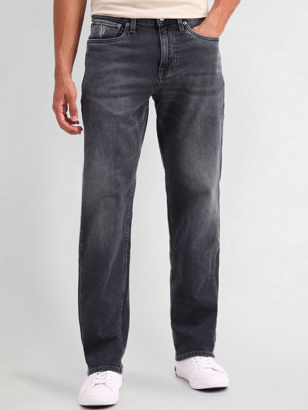 

U.S. Polo Assn. Denim Co. Men Relaxed Fit Light Fade Jeans, Grey