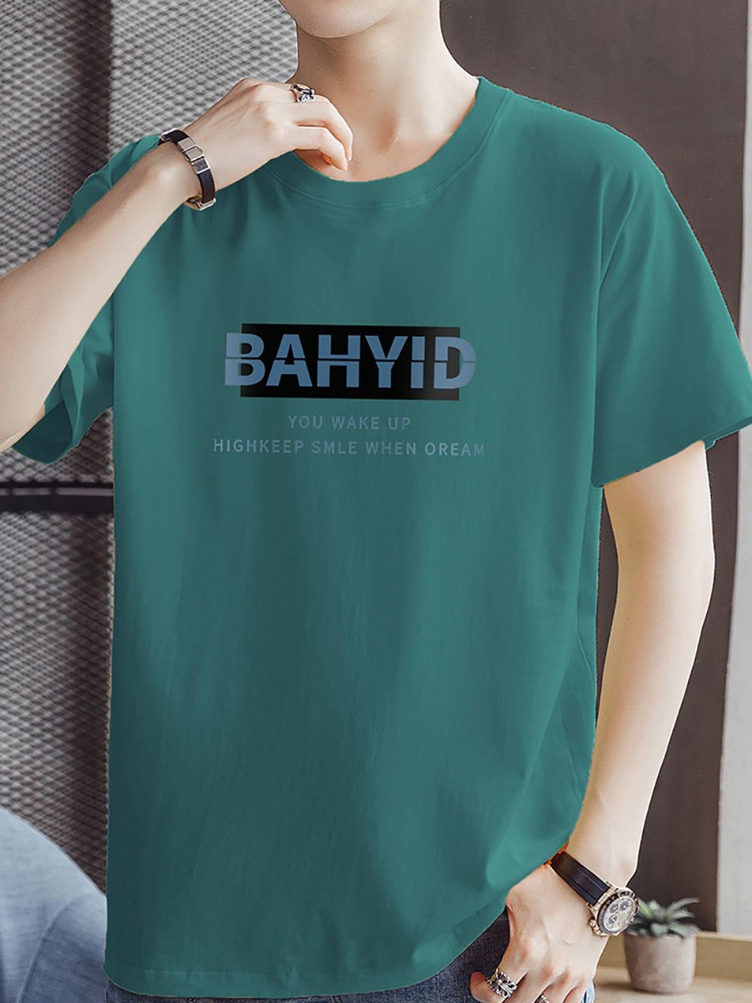 

StyleCast x Revolte Men Typography Printed Raw Edge T-shirt, Green