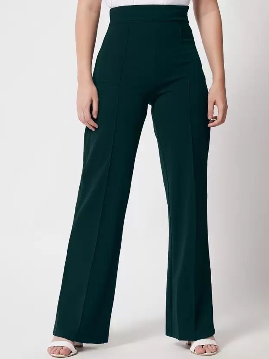 

TYKUN Women Low-Rise Trousers, Green