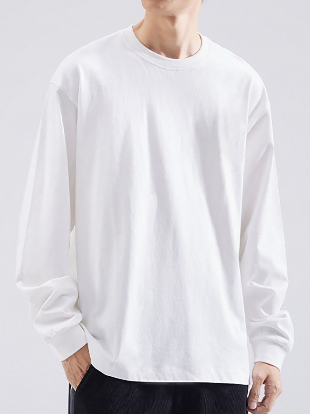 

StyleCast x Revolte Men Raw Edge T-shirt, White