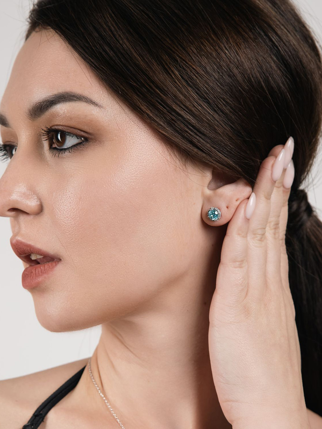 

VELVET IMPERIAL 925 Sterling Silver Silver-Plated Contemporary Studs