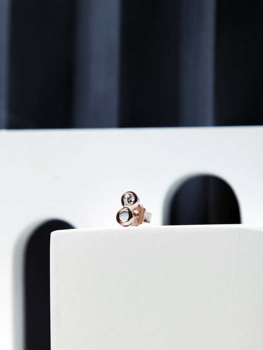 

VELVET IMPERIAL 925 Sterling Silver Rose Gold-Plated Artificial Stones Contemporary Studs