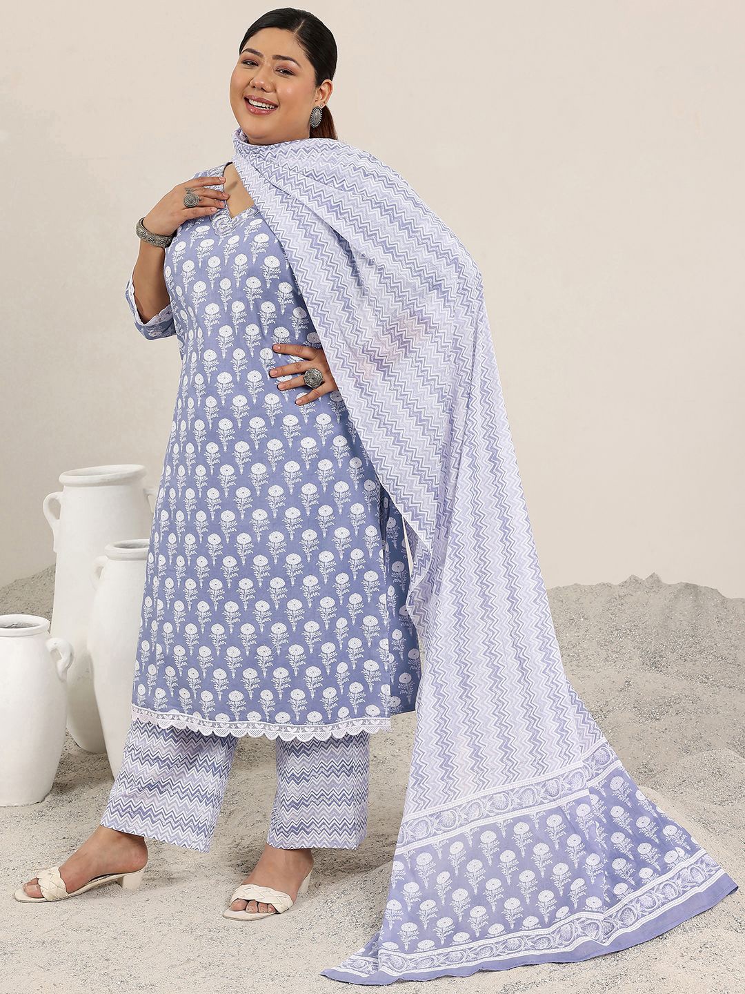 

EXTRA LOVE BY LIBAS Plus Size Floral Printed Sequinned Kurta With Trousers & Dupatta, Lavender