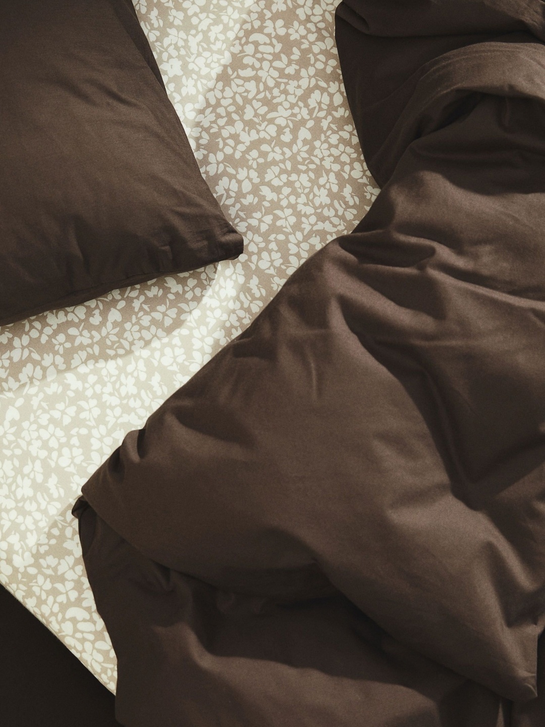 

H&M Unisex Beige-Coloured Patterned Cotton Fitted Sheet