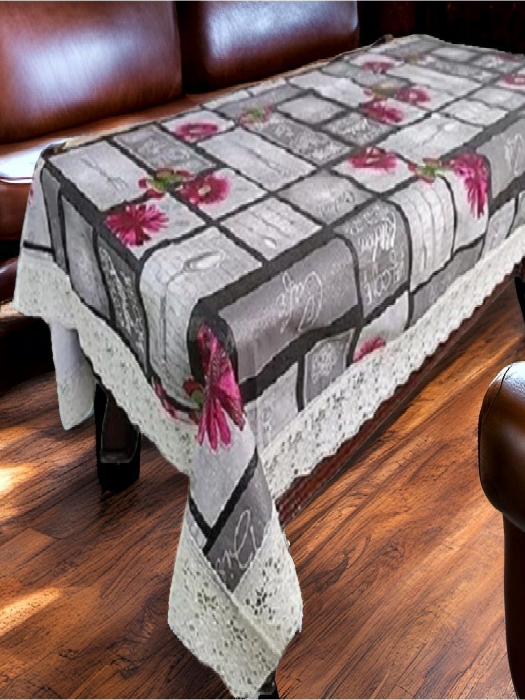 

REVEXO Black & White Floral Printed Rectangle 4-Seater Table Covers