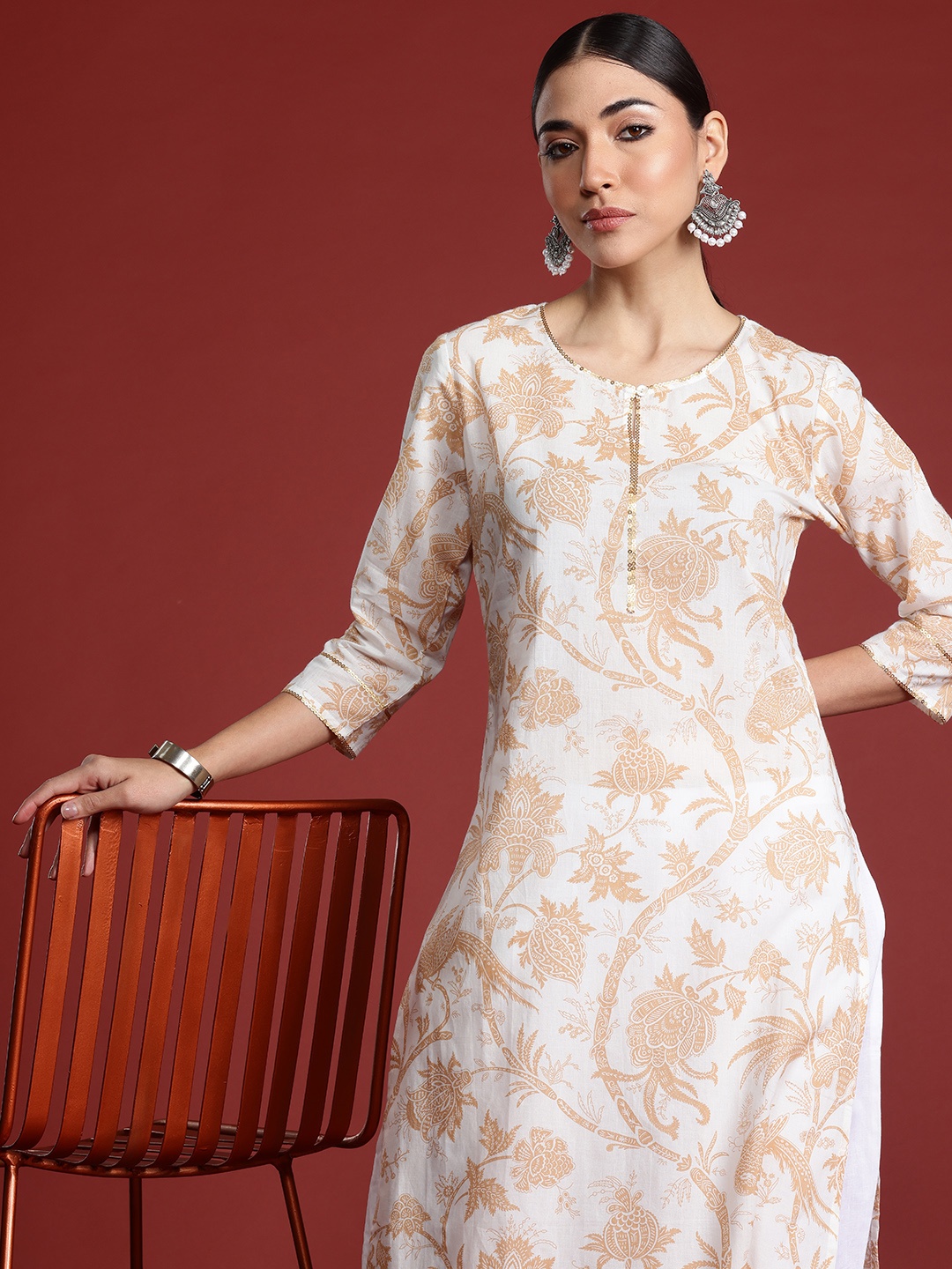 

Indo Era Women Floral Printed Keyhole Neck Pure Cotton Kurta, White