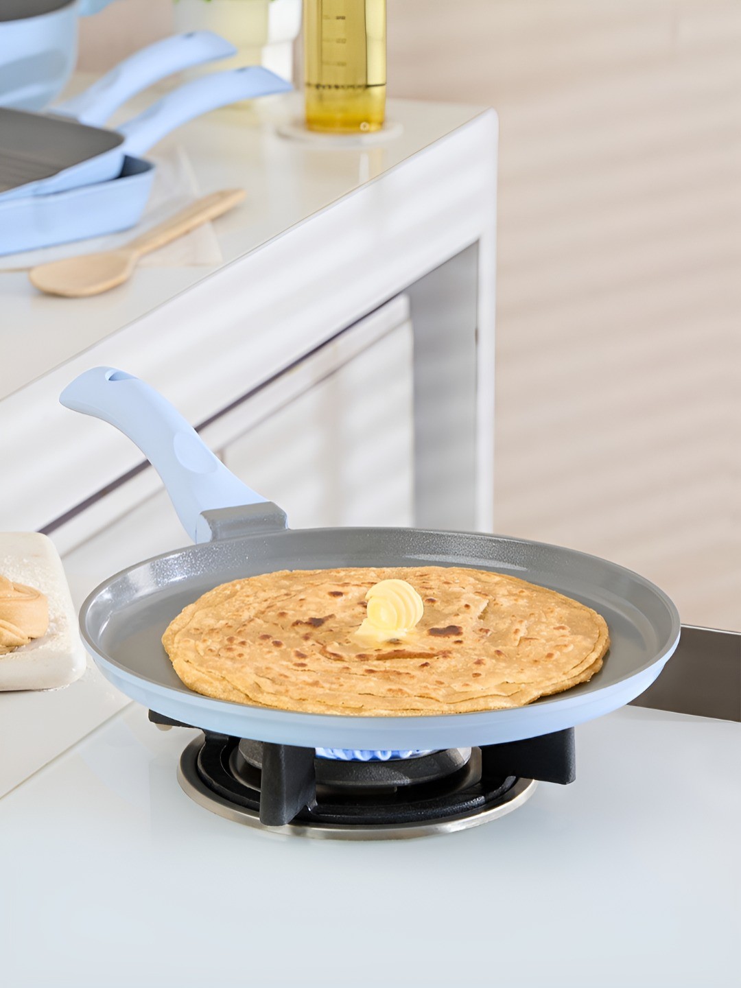 

BOROSIL Vajra Blue & Grey Dishwasher Safe Ceramic Tawa