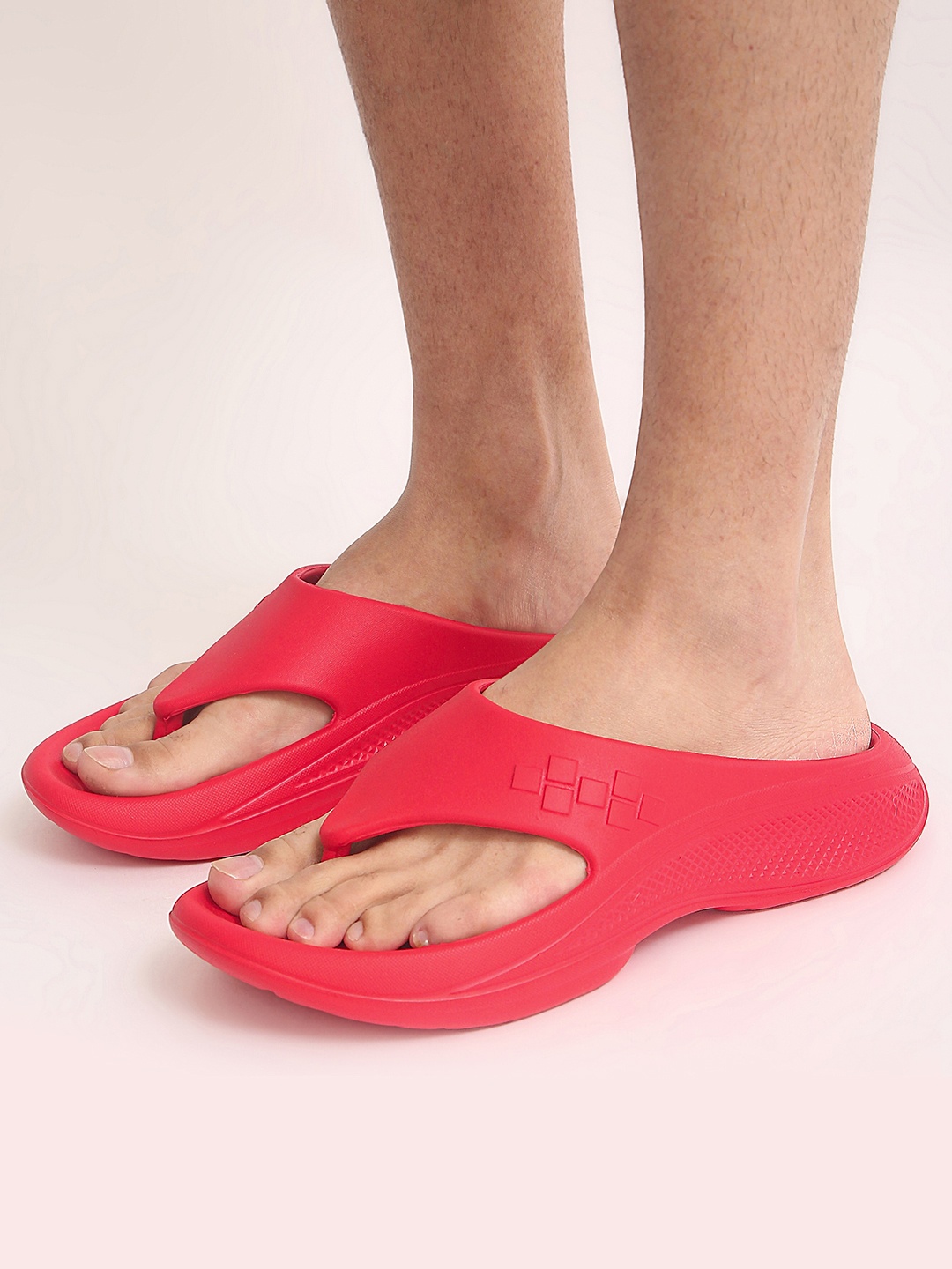 

yoho Men PILO Vibrant EVA Flip Flop, Red