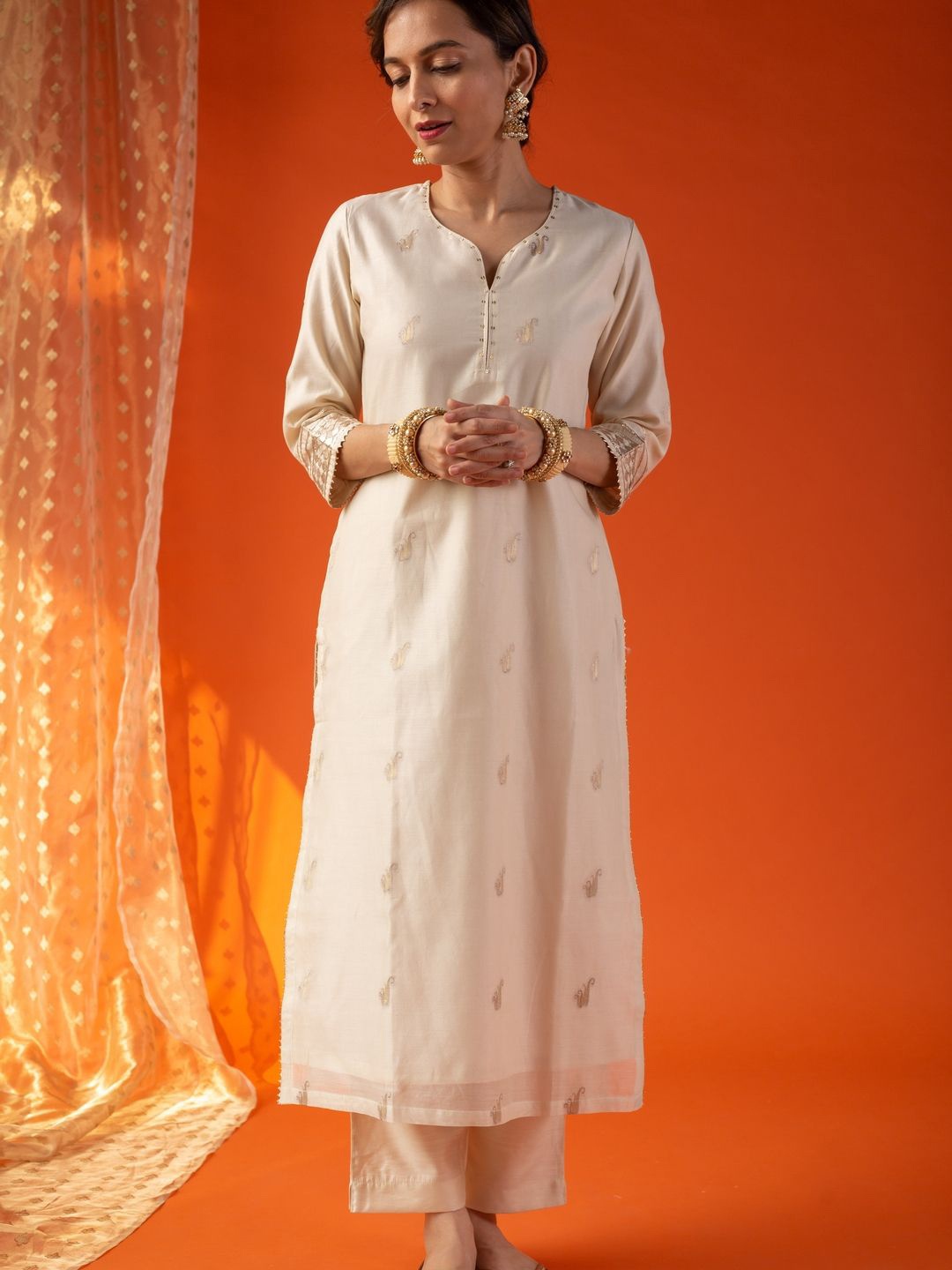 

KUSVAA Ethnic Motifs Woven Design Sequinned Chanderi Silk Kurta With Trouser, Cream