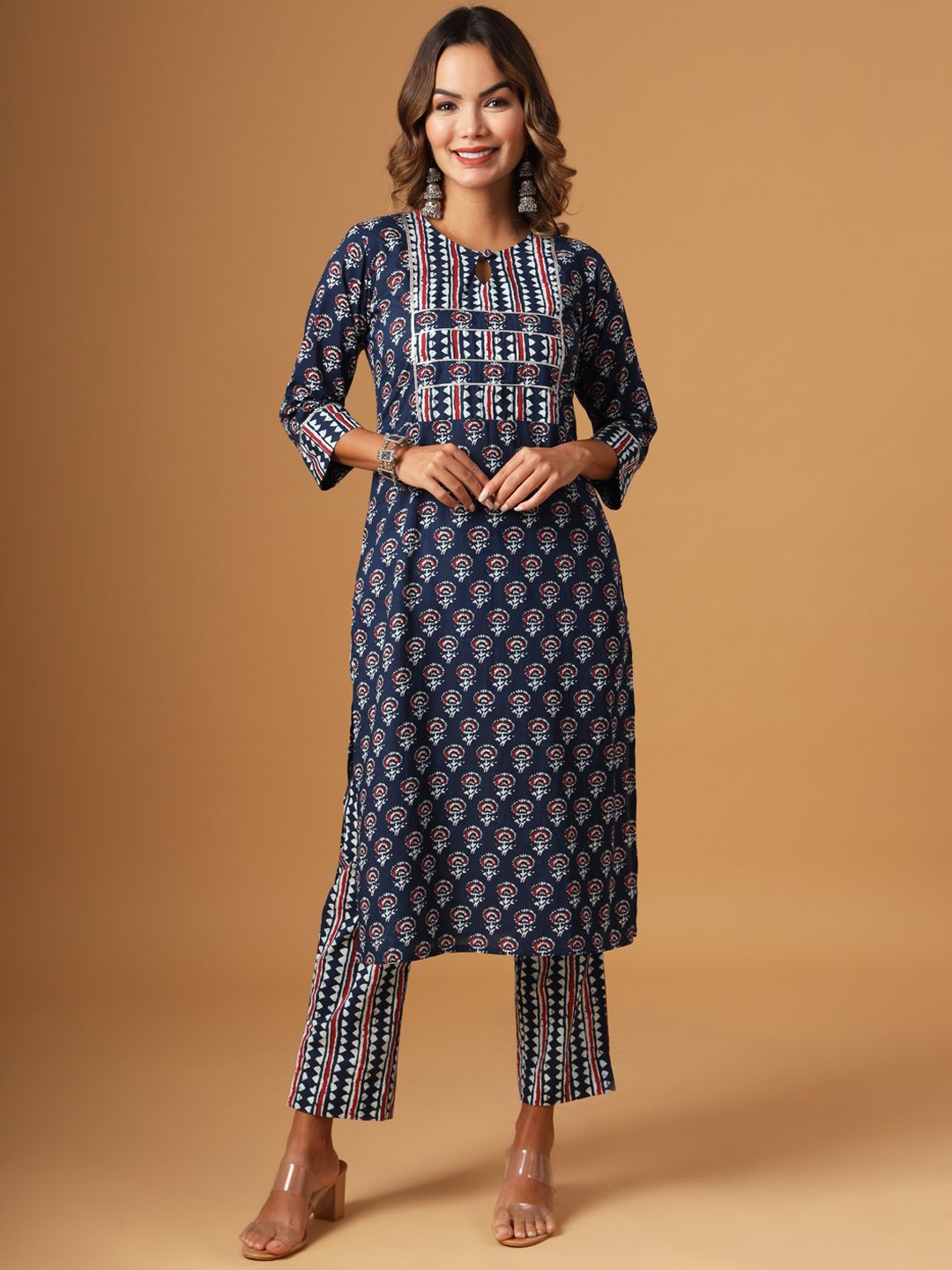 

SUBAGI FASHION Floral Printed Keyhole Neck Pure Cotton Straight Kurta With Trouser, Blue