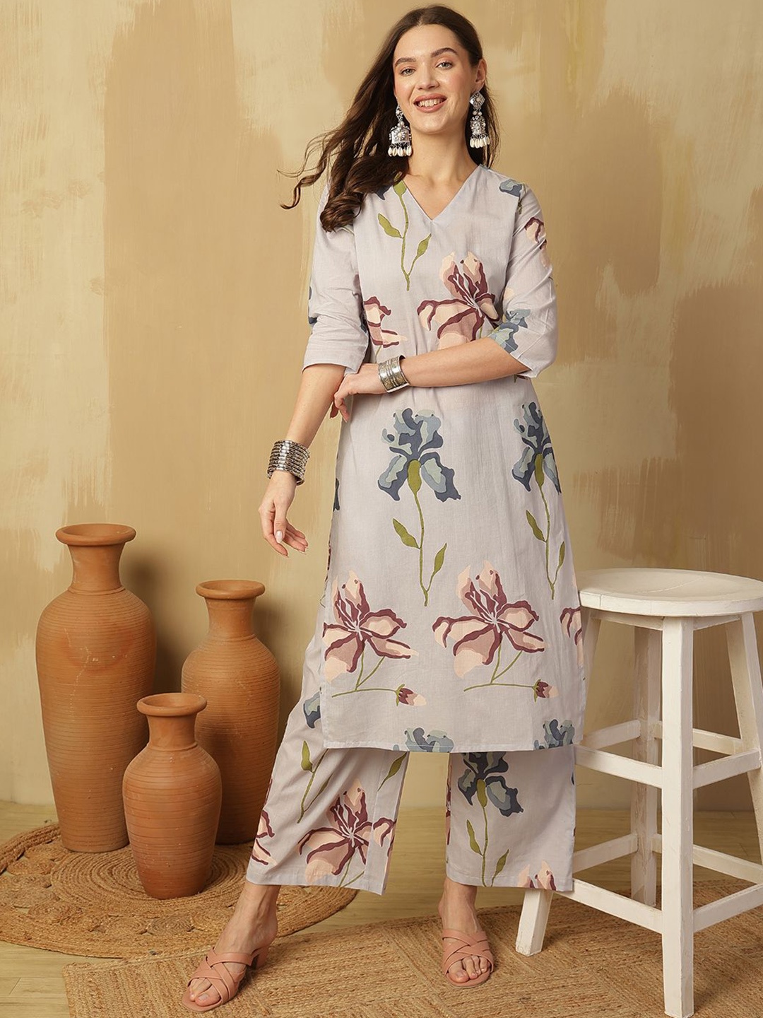 

Anouk Blue Floral printed V-Neck Pure Cotton Kurta With Palazzos