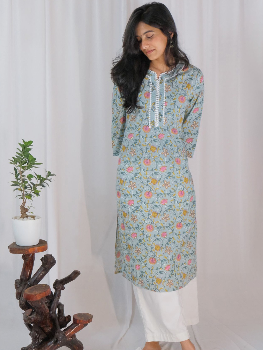 Ruha Floral Printed Notch Neck Straight Pure Cotton Kurta, Turquoise blue