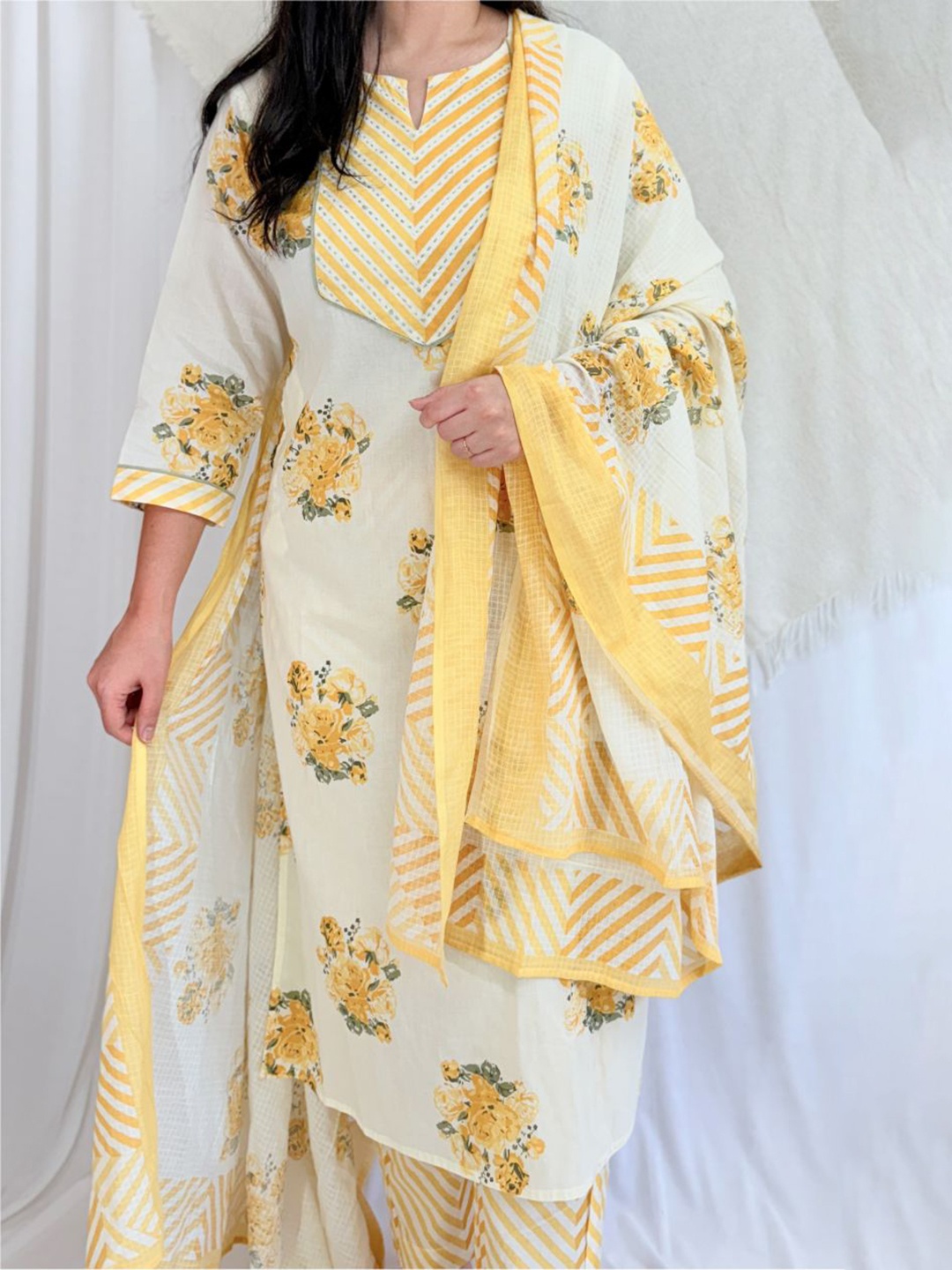 

Ruha Floral Printed Round Neck Pure Cotton Straight Kurta With Trousers & Dupatta, Yellow