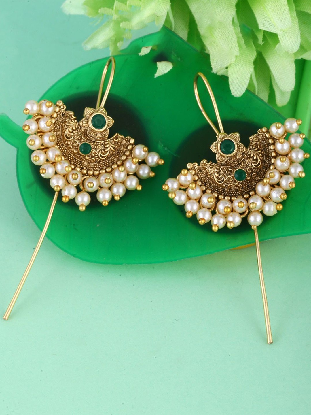 

Vighnaharta Gold-Plated Contemporary Pearls Studded Ear Cuff
