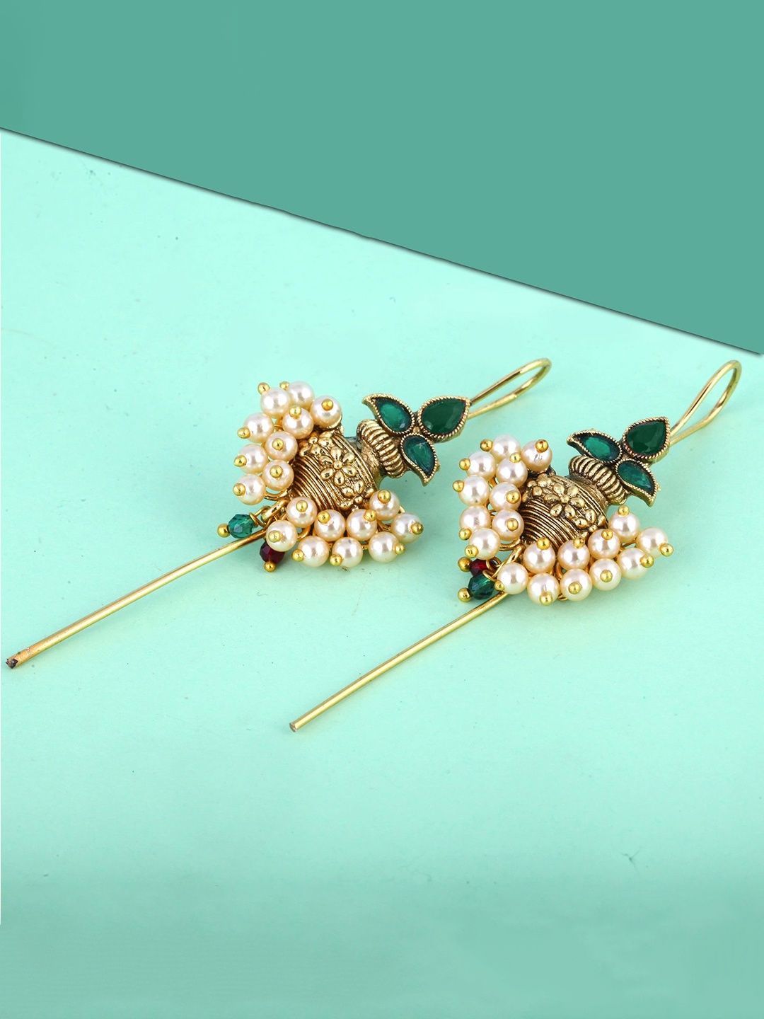 

Vighnaharta Gold-Plated Pearls Beaded Floral Ear Cuff Earrings