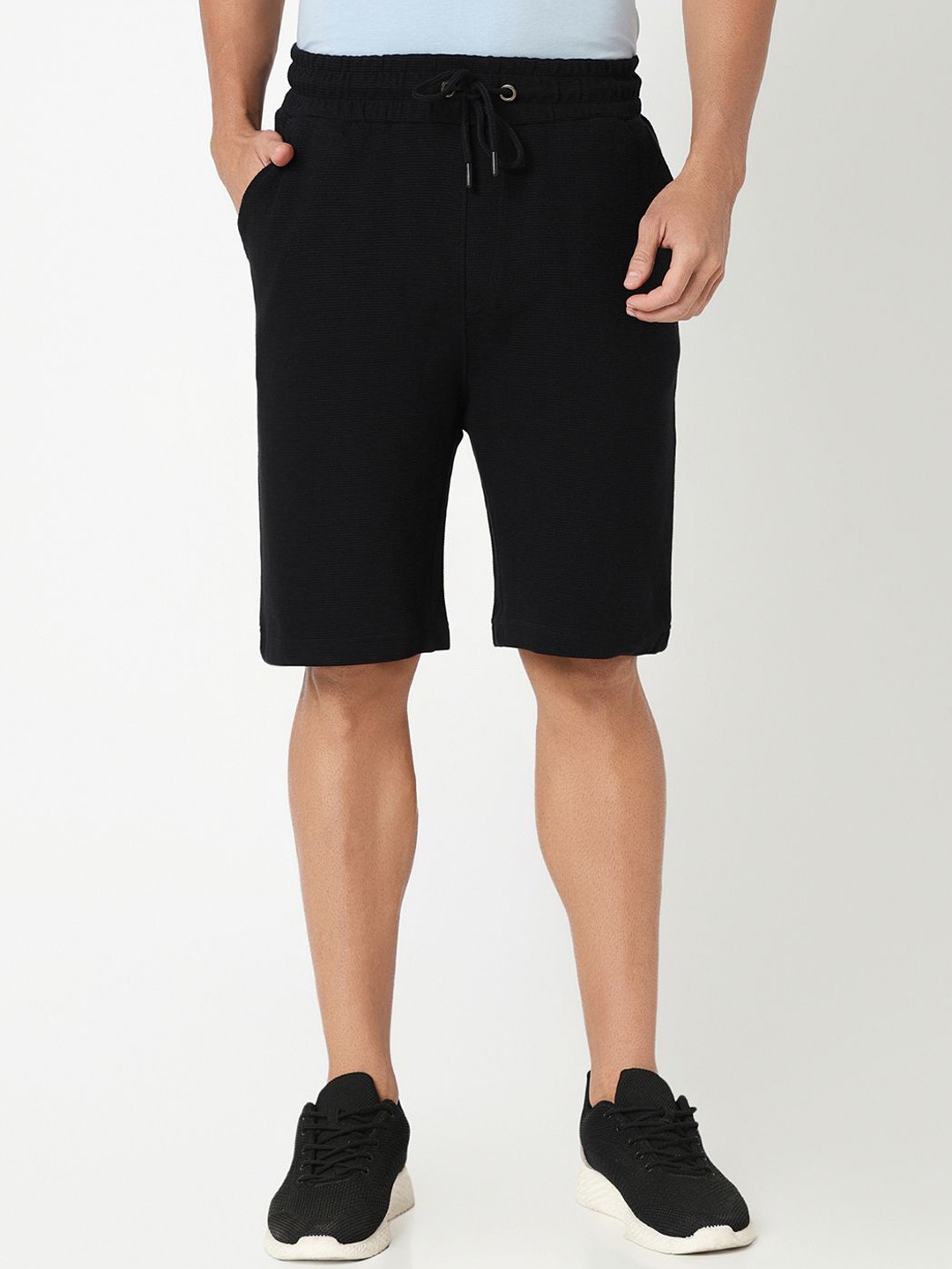 

R&B Men Cotton Mid-Rise Shorts, Black