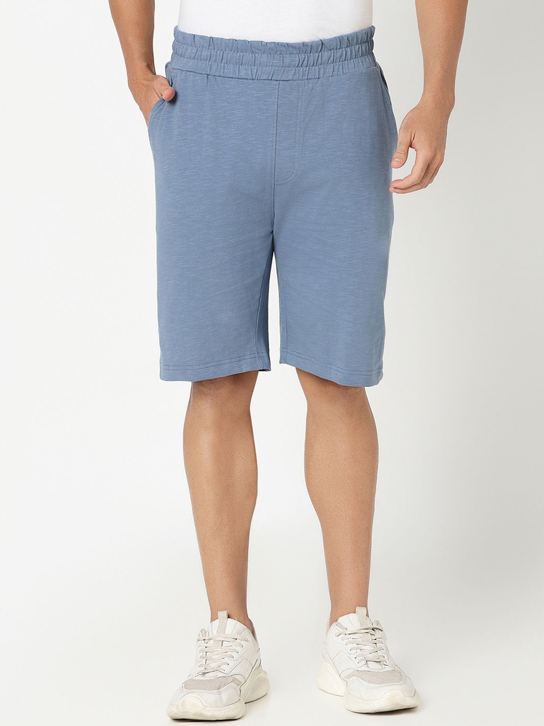 

R&B Men Regular Fit Mid-Rise Shorts, Blue